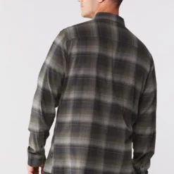 KUHL Dillingr Flannel Shirt - Men's -Shimano Shop 42dc8161 131a 4697 98fd 134b63c40491